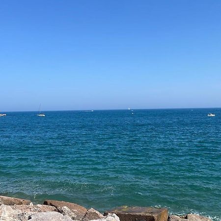 Appartement T2, Climatise, Wifi, Parking Et Piscine Prives Sete Exterior photo